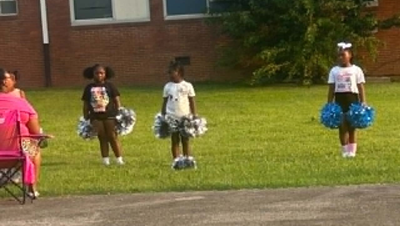 Music City Lions cheer squad at practice